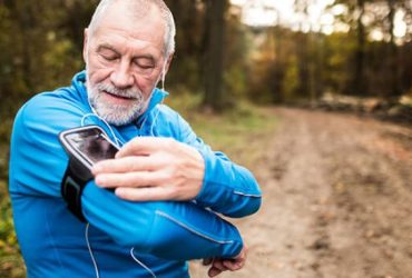 Top 5 Gadgets To Keep Seniors Physically Active