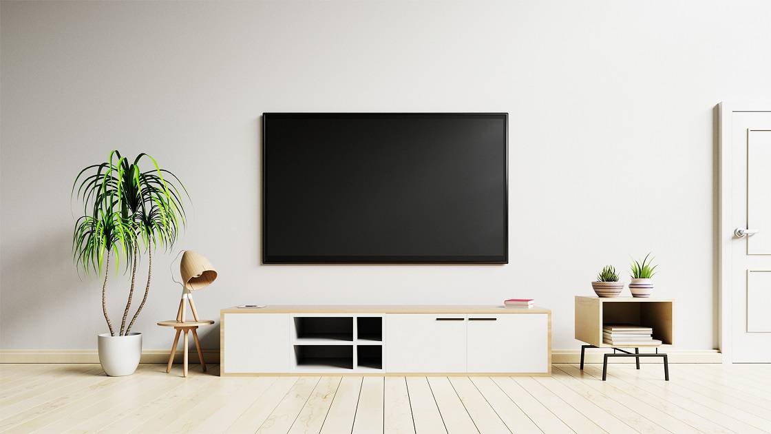 Why Do You Need to Buy a Smart TV For Your Living Room?
